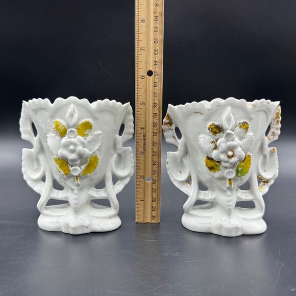 Antique Old Paris Porcelain Spill Bridal Vases Floral Scalloped Edges Pair READ - Picture 12 of 12
